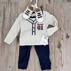 NWT baby baseball outfit with shoes 6-9 mo